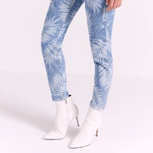 Current/Elliott Jeans - Picture 4 of 10